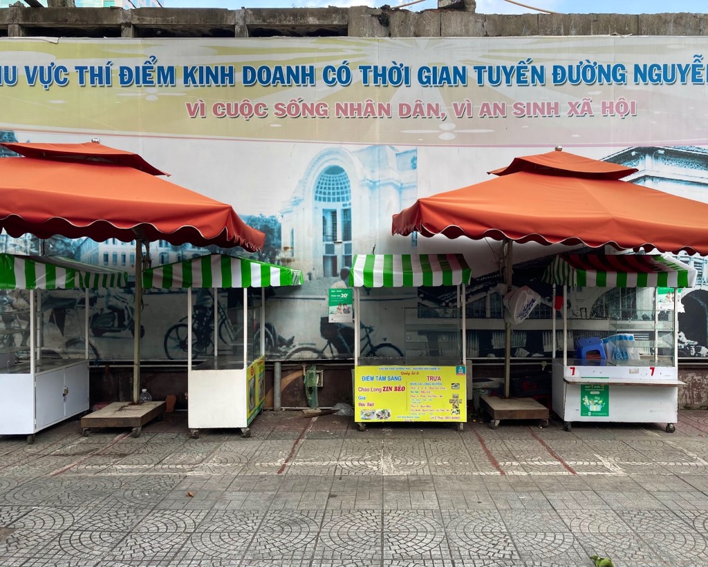 Empty food stalls of Ho Chi Minh City due to COVID-19